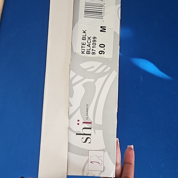 Booties - Picture 5 of 5